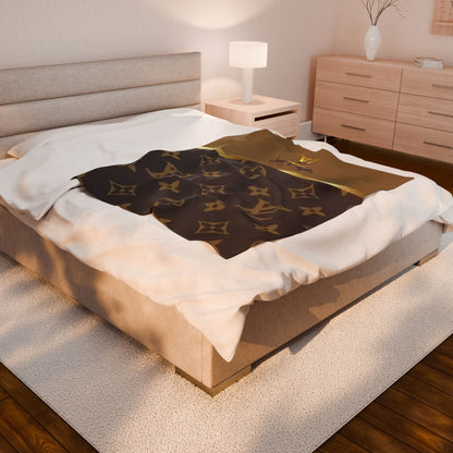 Golden Luxury Velveteen Plush Blanket - Stylish & Cozy Home Decor